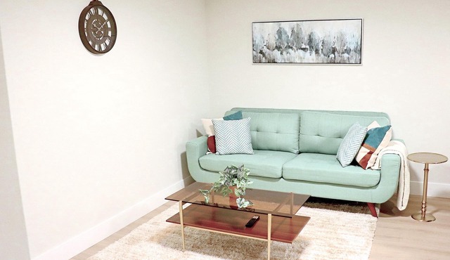 Cozy Suite in Brand New 2024 Home