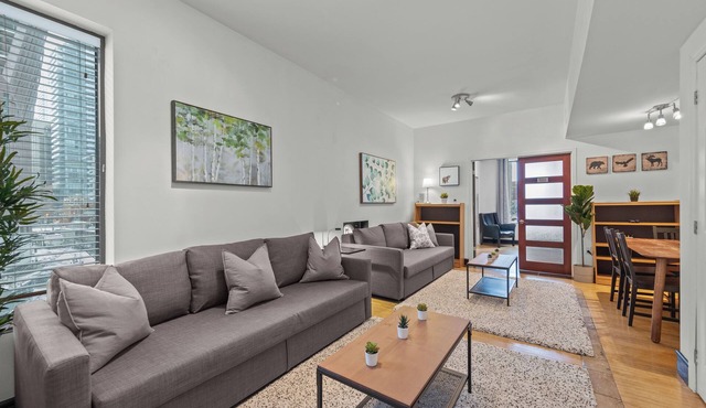Cozy Suite in the Heart of Entertainment District