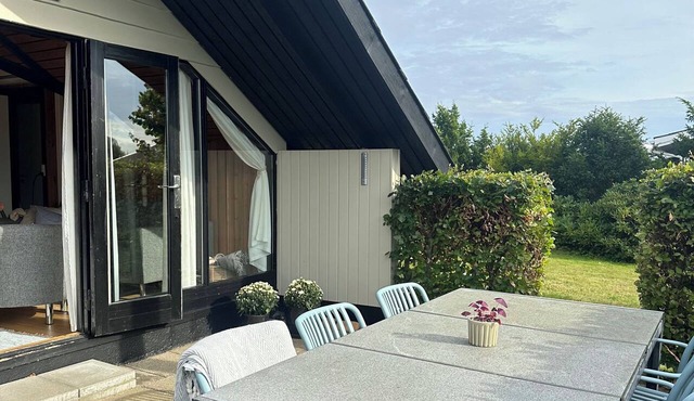 Cozy summer house with new kitchen and bathroom in Karrebæksminde
