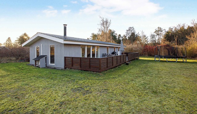 Cozy summer house on scenic Djursland