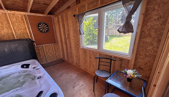 Cozy Summerside Retreat | Hot Tub + Fireplaces