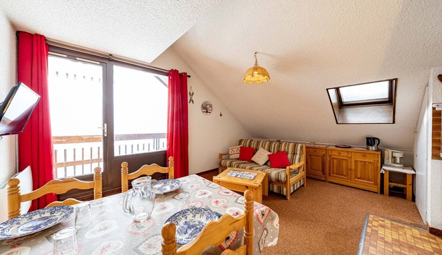 Cozy T2/3 for 6 people with balcony and ski access in Saint-François-Longchamp