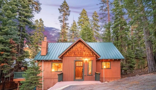Cozy Tahoe Cabin