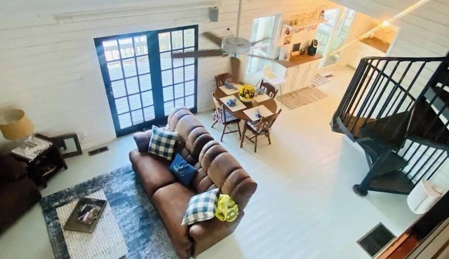 Cozy Talladega Lakefront Home with Amazing views