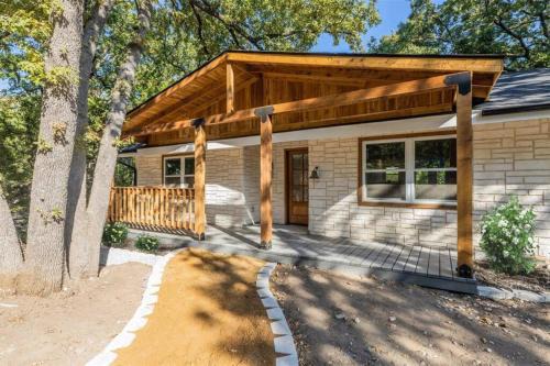 Cozy Texoma Hideaway with Tanglewood Resort Access
