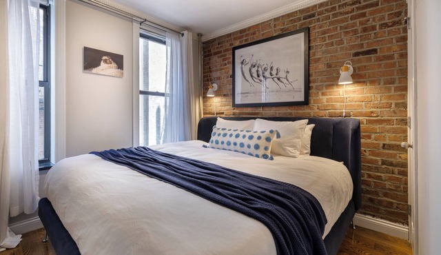 Cozy Three Bedroom on Little Italys Mulberry Street!