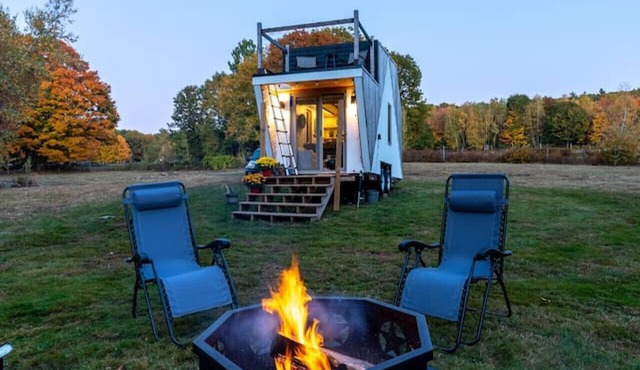 Cozy Tiny Home, Farm + Fire Pit, Lakes Region