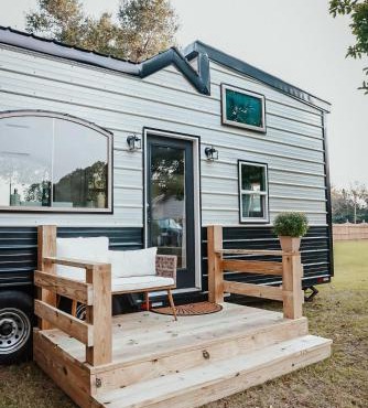 Cozy Tiny Home in Pace, near Pensacola Beach