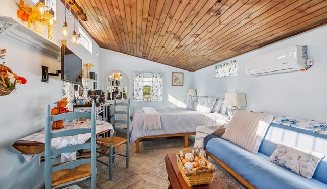 Cozy Tiny Home Retreat On Shenandoah Valley Farm 1 Bedroom Cabin