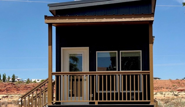 Cozy Tiny Home Sleeps 4 #12C-D