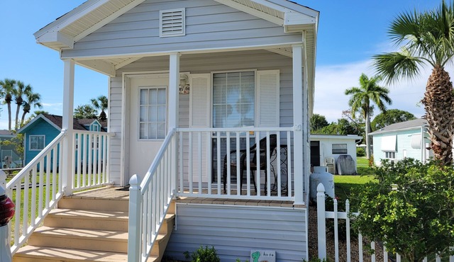 Cozy Tiny Home in North Fort Myers!n