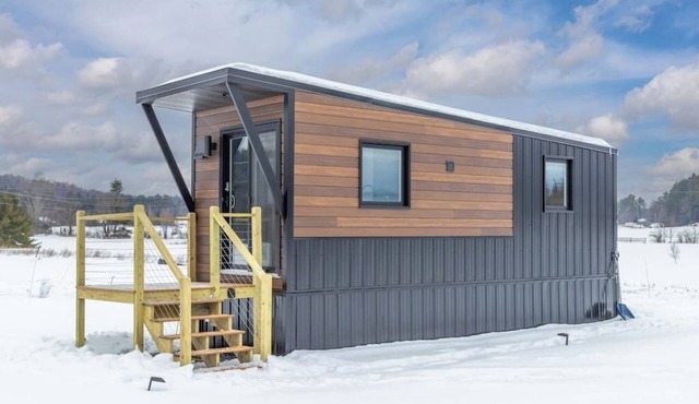 Cozy Tiny House w/Beautiful Stowe Mountain Views!