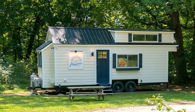 Cozy Tiny House within Historic Botanical Gardens in Philadelphia, Pennsylvania