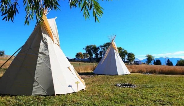Cozy Tipi near Flathead Lake - Element "Earth"