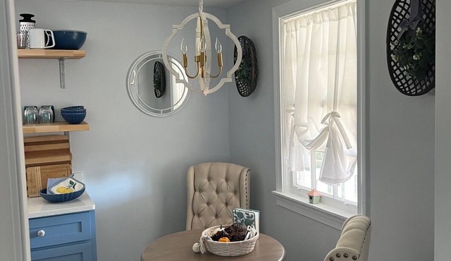 Cozy Top-Floor Hideaway with Small-Town Charm