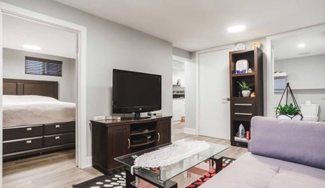 Cozy Toronto Private Apartment