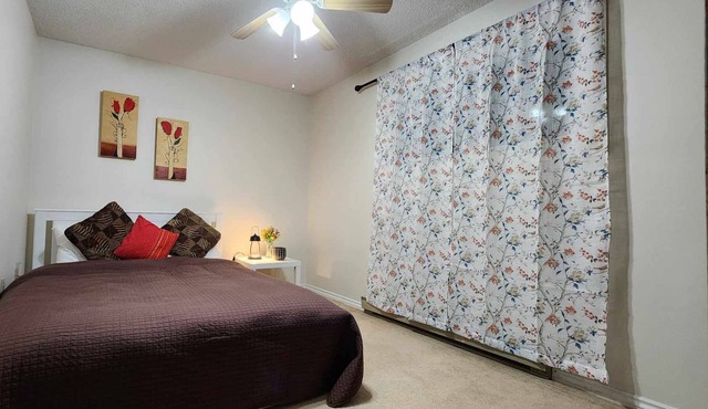 Cozy town house of 3 bedrooms and 1.5 washroom with living, dinning and kitchen.