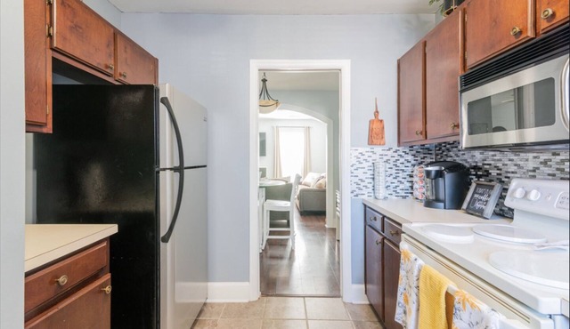 Cozy Townhome - 10 Minutes From Downtown Charlotte