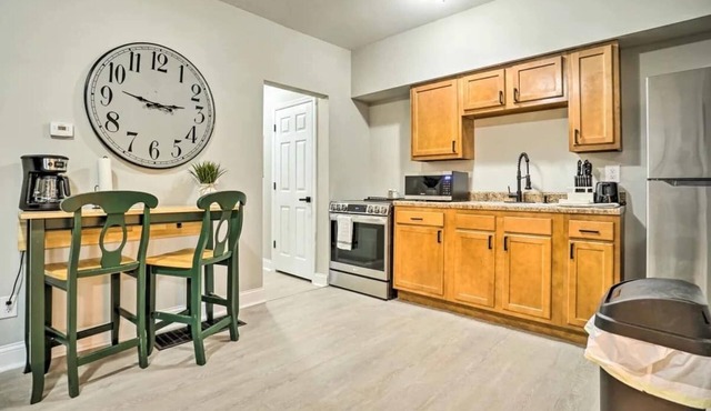 Cozy townhome in delightful Westerville, walking distance to Otterbein