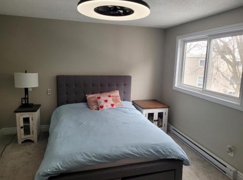 Cozy Townhome with Anemities