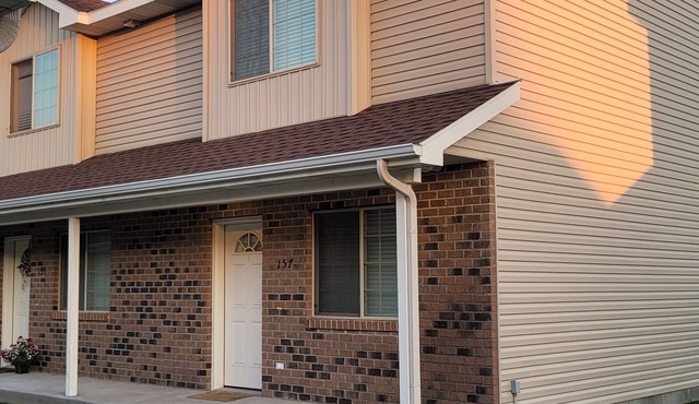 Cozy townhouse in Ammon