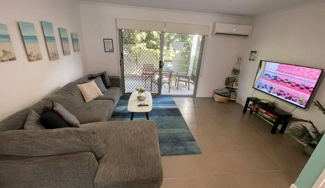 Cozy townhouse in Dakabin ideal for young family