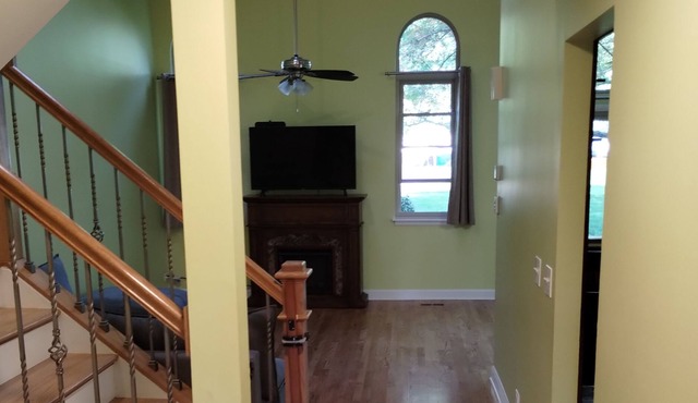 Cozy townhouse with Home feeling, 2 floors, 2 bedrooms 1.1 bath attached garage.