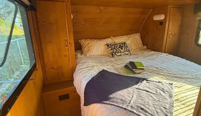 Cozy Trailer in Gorgeous Milton with AC