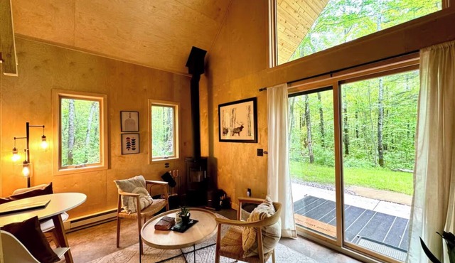 Cozy Trailside Nordic Chic Nature Cottage