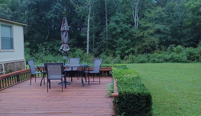 Cozy Tranquil Cottage Homestead. Pet-Friendly! Perfect for Families!