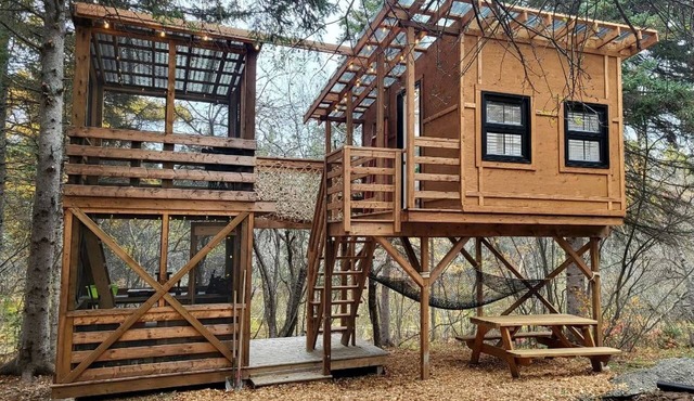Cozy Tree House for a Unique Stay in Nature near Cocagne in New Brunswick
