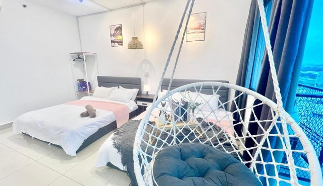 Cozy Trefoil 1-5Pax Studio room Setia Alam Convention Center Free Wi-Fi