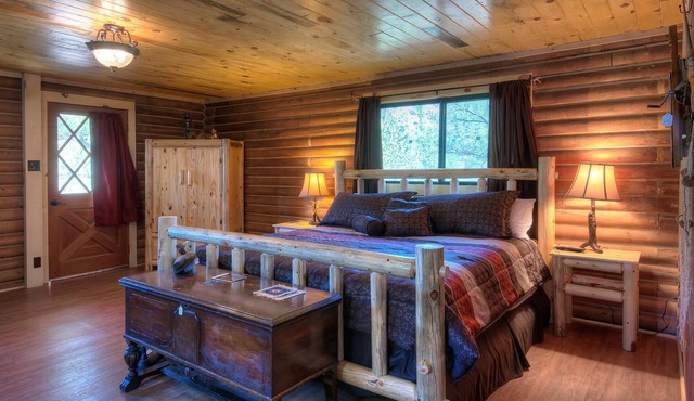 Cozy Trout cabin with infrared sauna