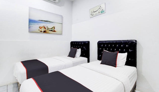 Cozy Twin Escape in Indonesia with Free WiFi