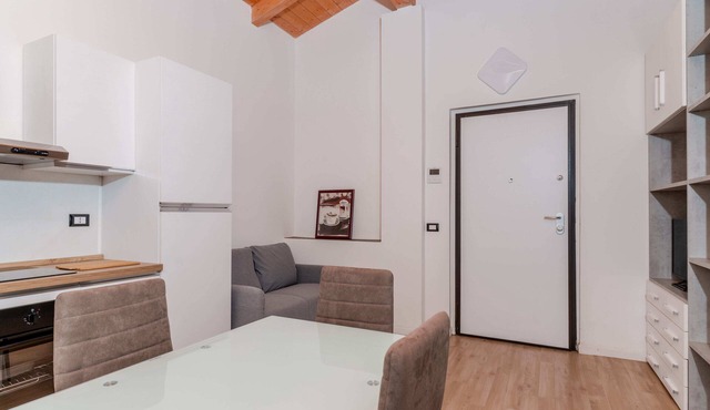 Cozy Two Bedroom Apartment | Ideal Base for Exploring Milan and Brianza