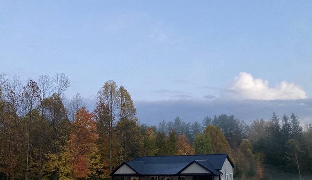 Cozy two bedroom house close to Middlefield, and not far from Route 80 and 422