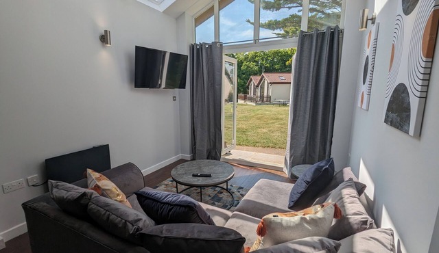 Cozy Two Bedroom Chalet in Sidmouth