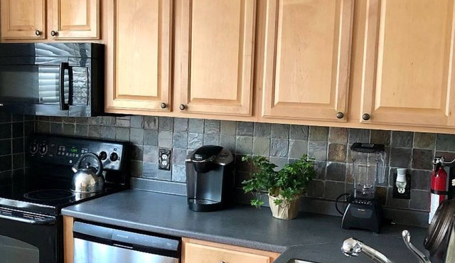 Cozy two bedroom Condo in Downtown Hartford