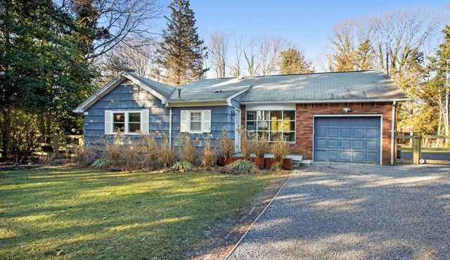 Cozy two-bedroom cottage in Long Island's bucolic Brookhaven Hamlet