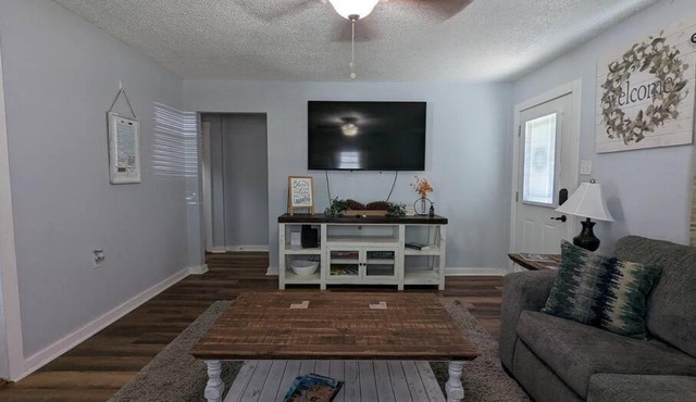 Cozy Unique 3 bedroom near Brazos River