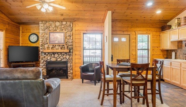 Cozy-up in a Cabin for Two!