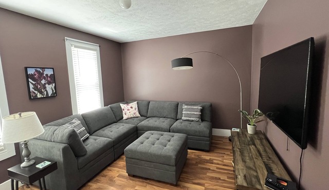 Cozy updated 3 BR home steps away from downtown, space to relax and enjoy.