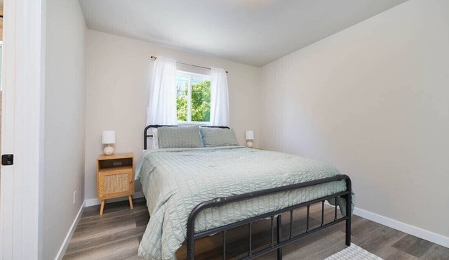 Cozy Updated Apartment Walking Distance to Downtown Fruita