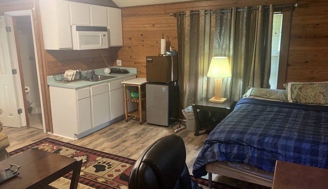 Cozy Upstairs Studio