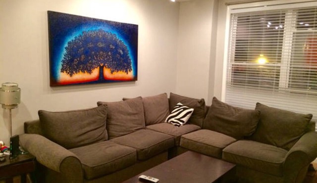Cozy Upstairs Unit for Small Groups/Families, Near Dining, Shopping, Nightlife