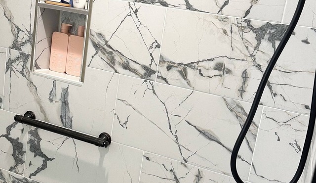 "COZY URBAN RETREAT"