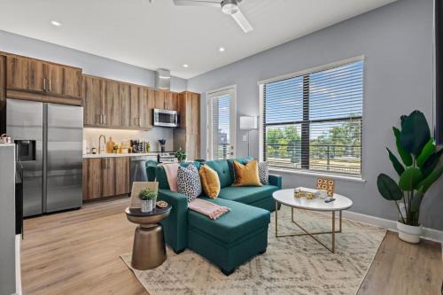 Cozy Urban Stay Near Airport, Gym and Parking NEW
