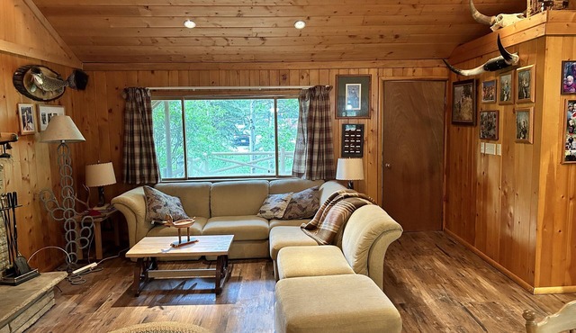 Cozy Utah Cabin