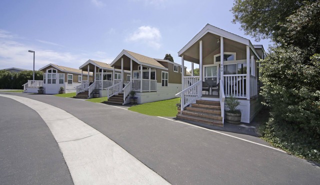 Cozy Vacation Cottage 400 at Pismo Sands RV Resort