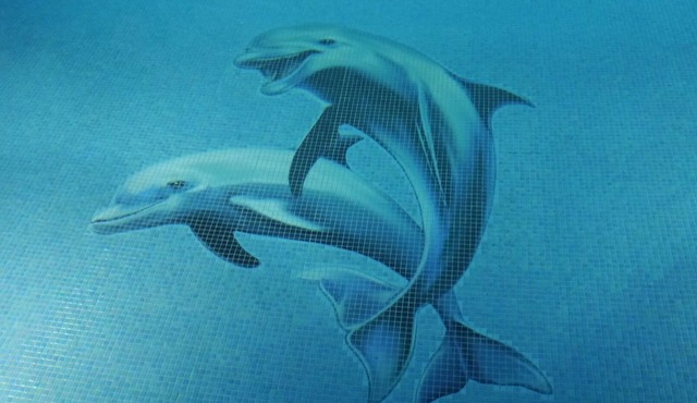 Cozy vacation home with heated pool + whirlpool, sauna. Pet friendly.